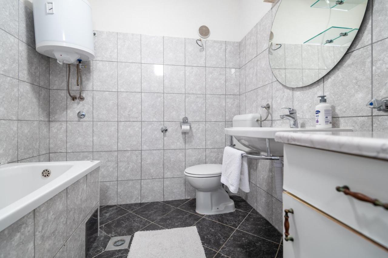 Apartman Vito Neum Exteriér fotografie
